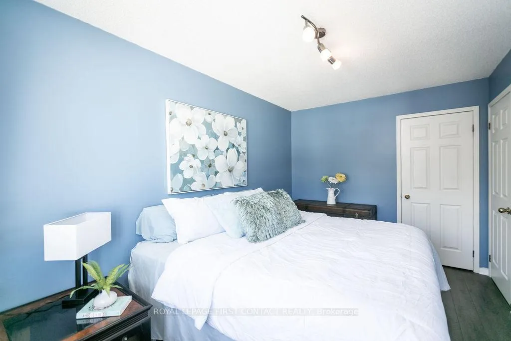 Photo 28 of 13 Irwin Drive, Barrie, Northwest — HOMEH
