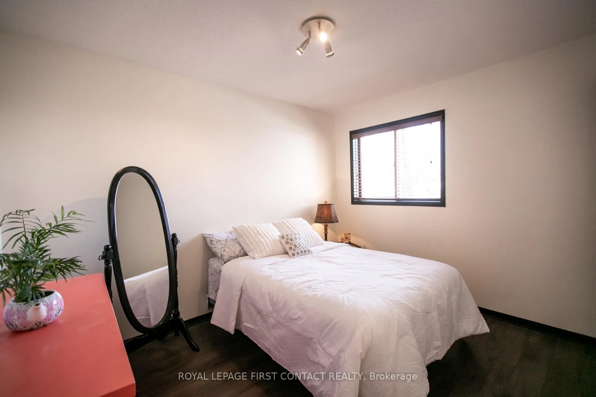 Photo 30 of 13 Irwin Drive, Barrie, Northwest — HOMEH