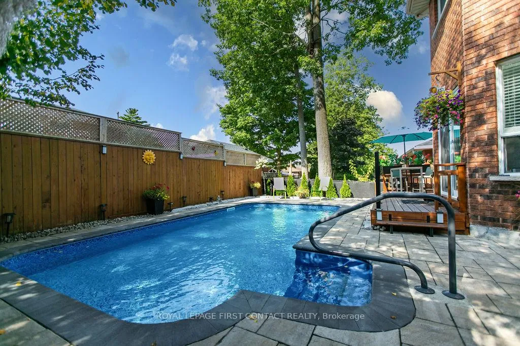 Photo 33 of 13 Irwin Drive, Barrie, Northwest — HOMEH