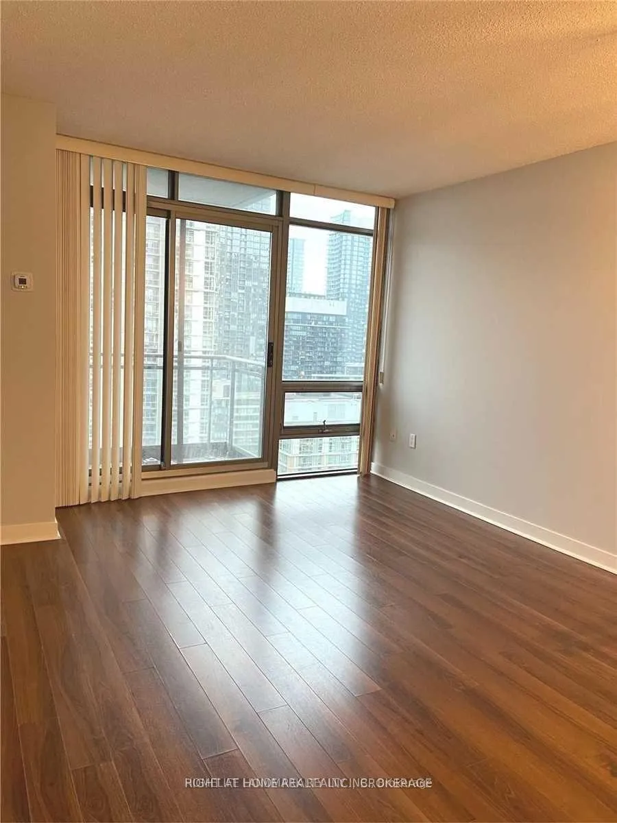 Photo 8 of Unit 2006, 5 Mariner Terrace, Toronto, Waterfront Communities — HOMEH