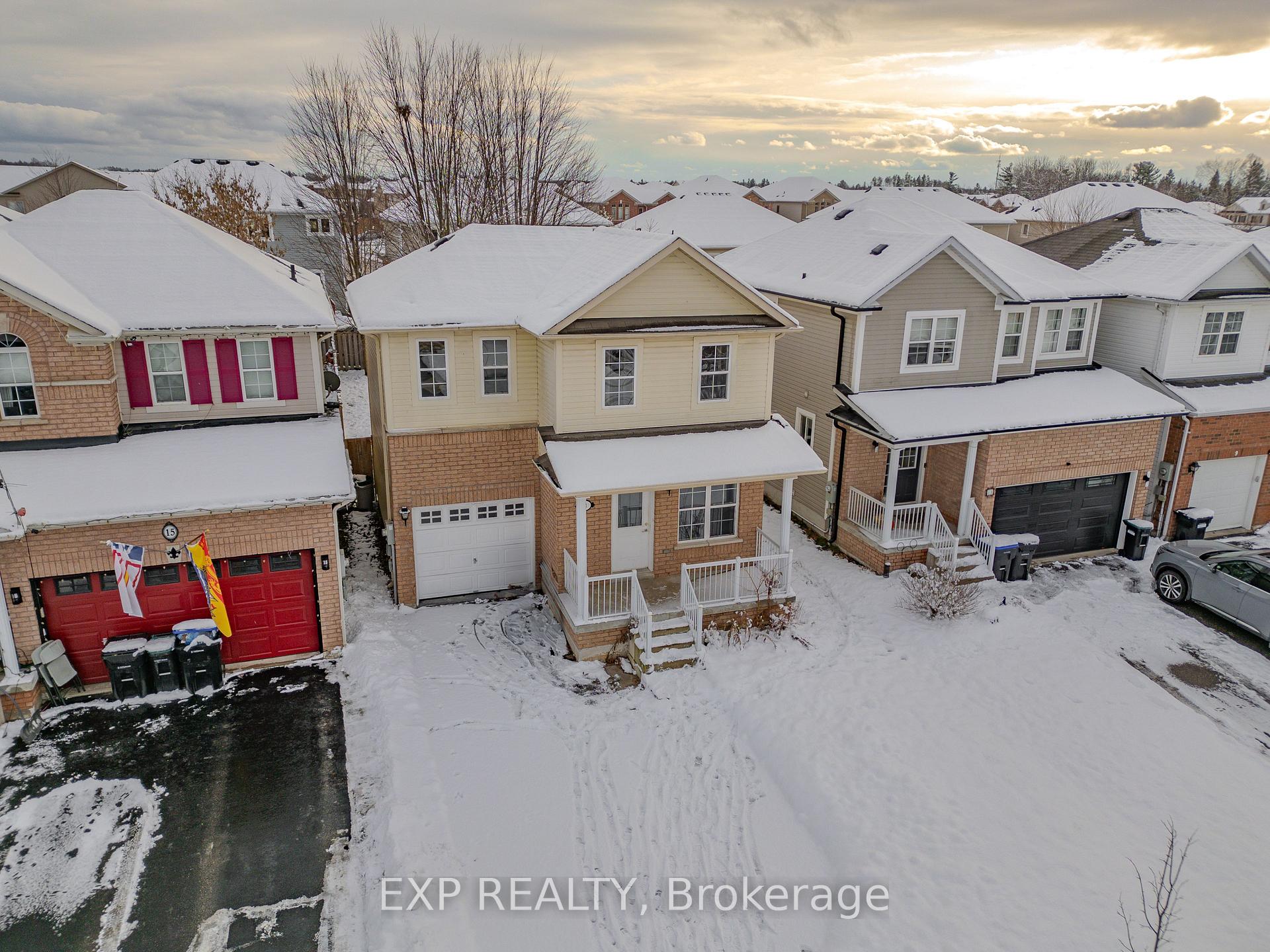Photo 3 of 13 Truax Crescent, Essa, Angus — HOMEH