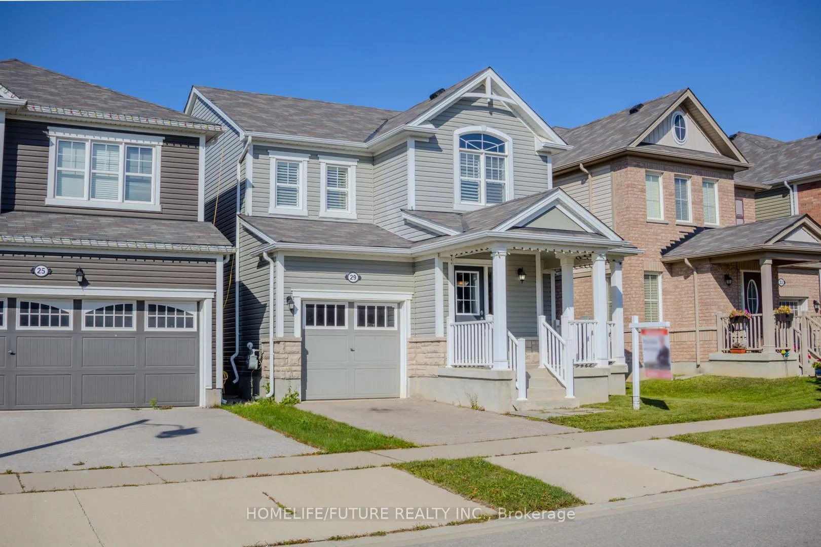 Photo 2 of 29 Blue Oak Street, Kitchener, Rosenburg — HOMEH