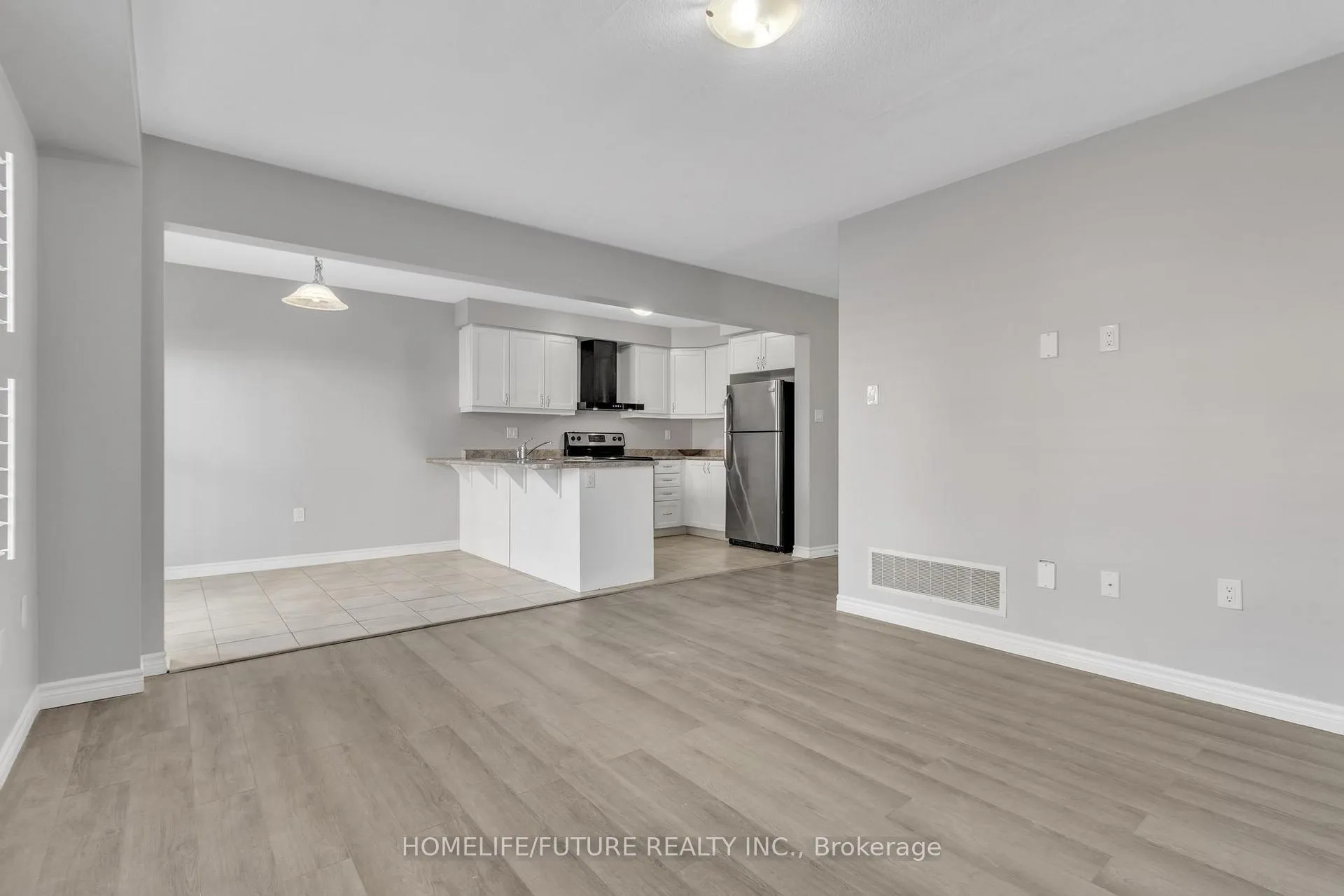 Photo 10 of 29 Blue Oak Street, Kitchener, Rosenburg — HOMEH