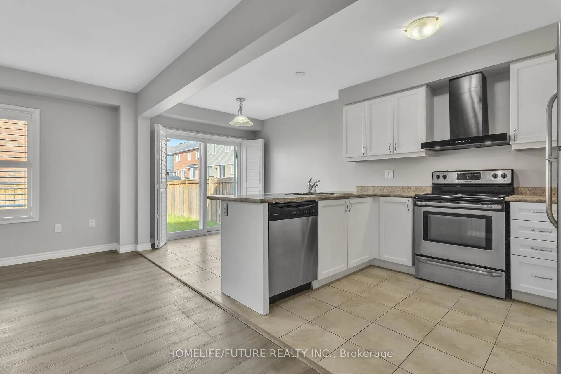 Photo 11 of 29 Blue Oak Street, Kitchener, Rosenburg — HOMEH