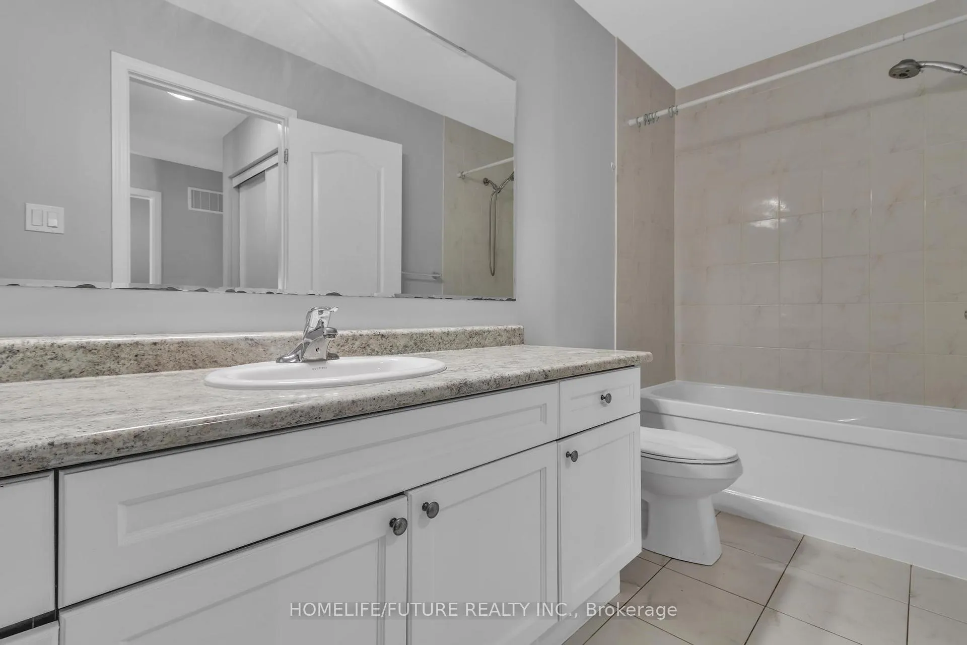 Photo 13 of 29 Blue Oak Street, Kitchener, Rosenburg — HOMEH