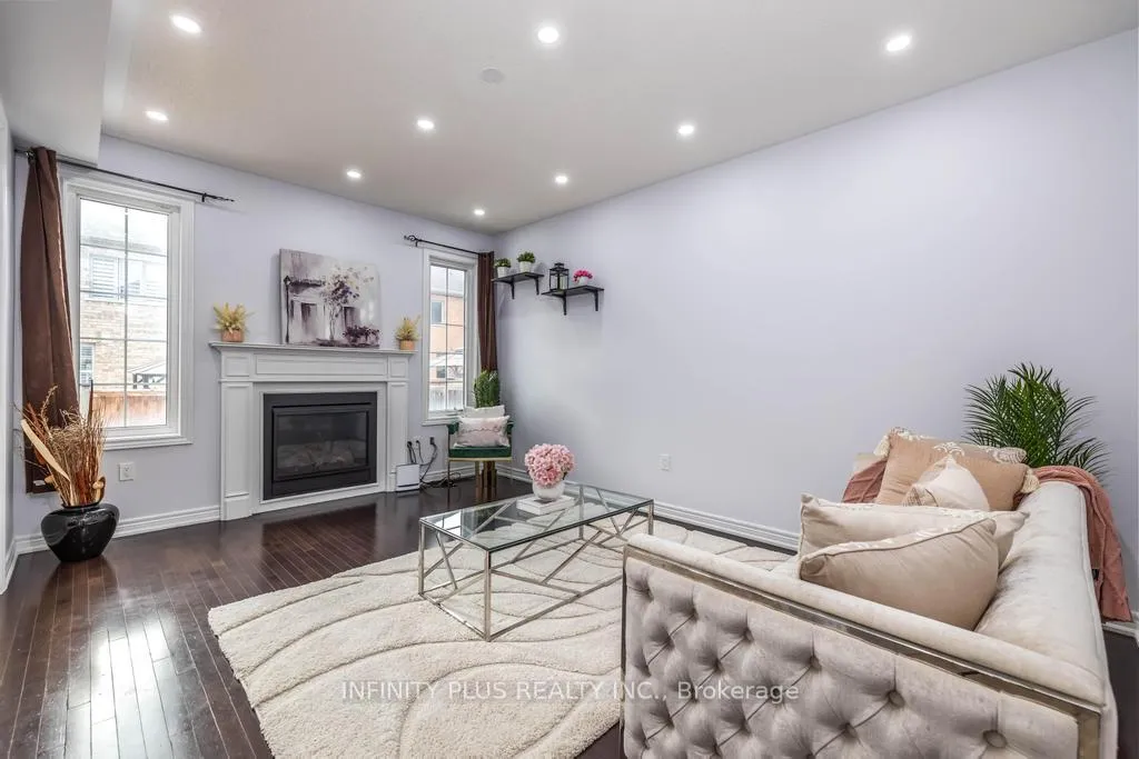 Photo 13 of 13 Buchanan Crescent, Brampton, Credit Valley — HOMEH