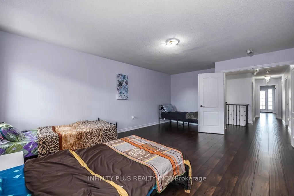 Photo 20 of 13 Buchanan Crescent, Brampton, Credit Valley — HOMEH