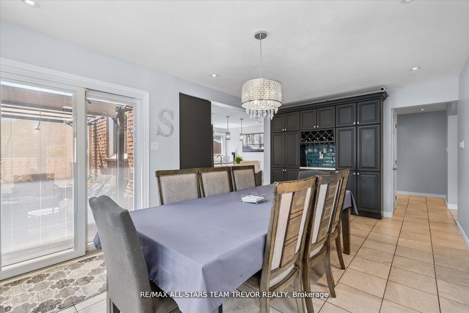 Photo 12 of 207 Biscayne Boulevard, Georgina, Keswick South — HOMEH