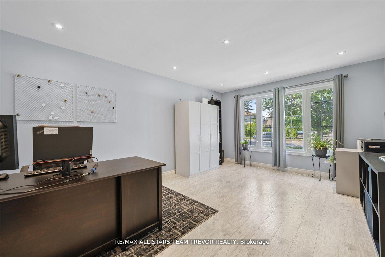 Photo 17 of 207 Biscayne Boulevard, Georgina, Keswick South — HOMEH