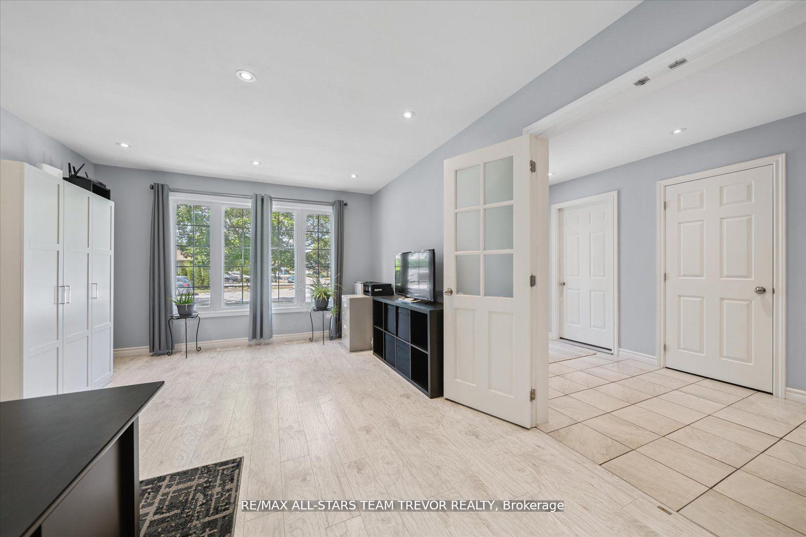 Photo 18 of 207 Biscayne Boulevard, Georgina, Keswick South — HOMEH
