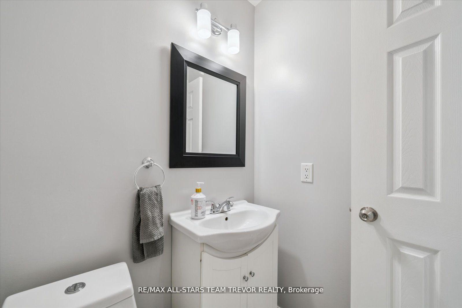 Photo 20 of 207 Biscayne Boulevard, Georgina, Keswick South — HOMEH