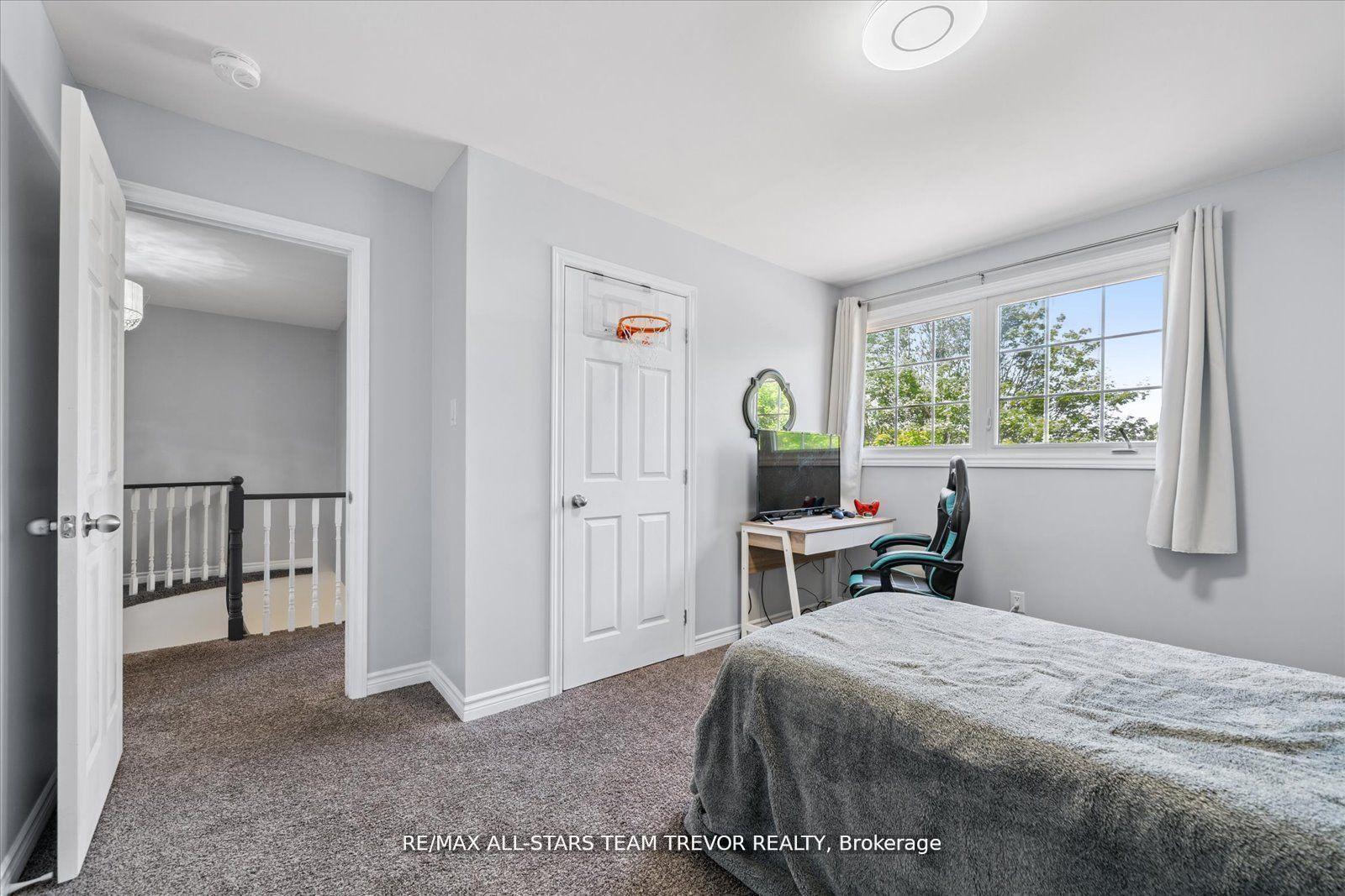 Photo 32 of 207 Biscayne Boulevard, Georgina, Keswick South — HOMEH