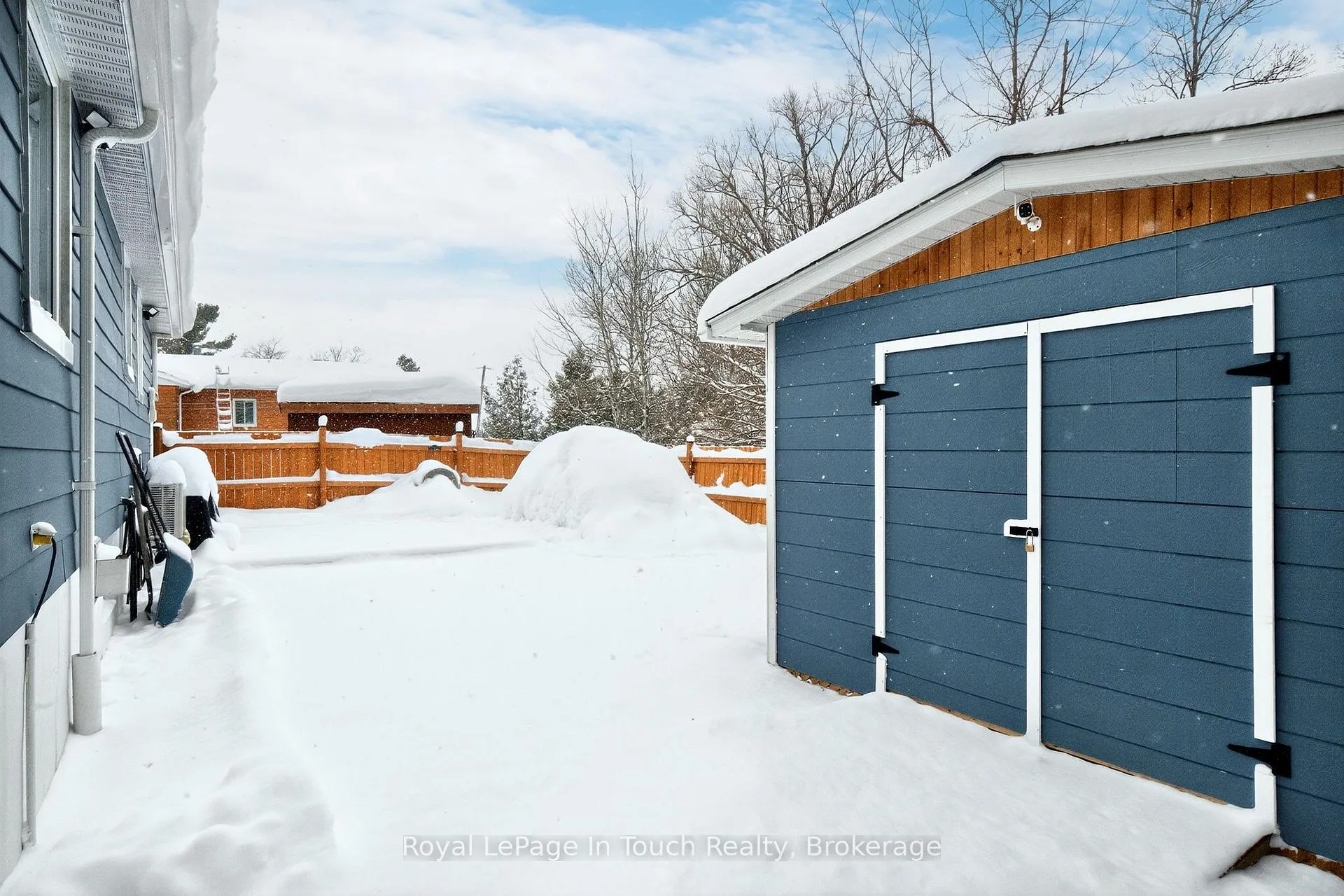 Photo 24 of 129 First Avenue, Tay, Port McNicoll — HOMEH