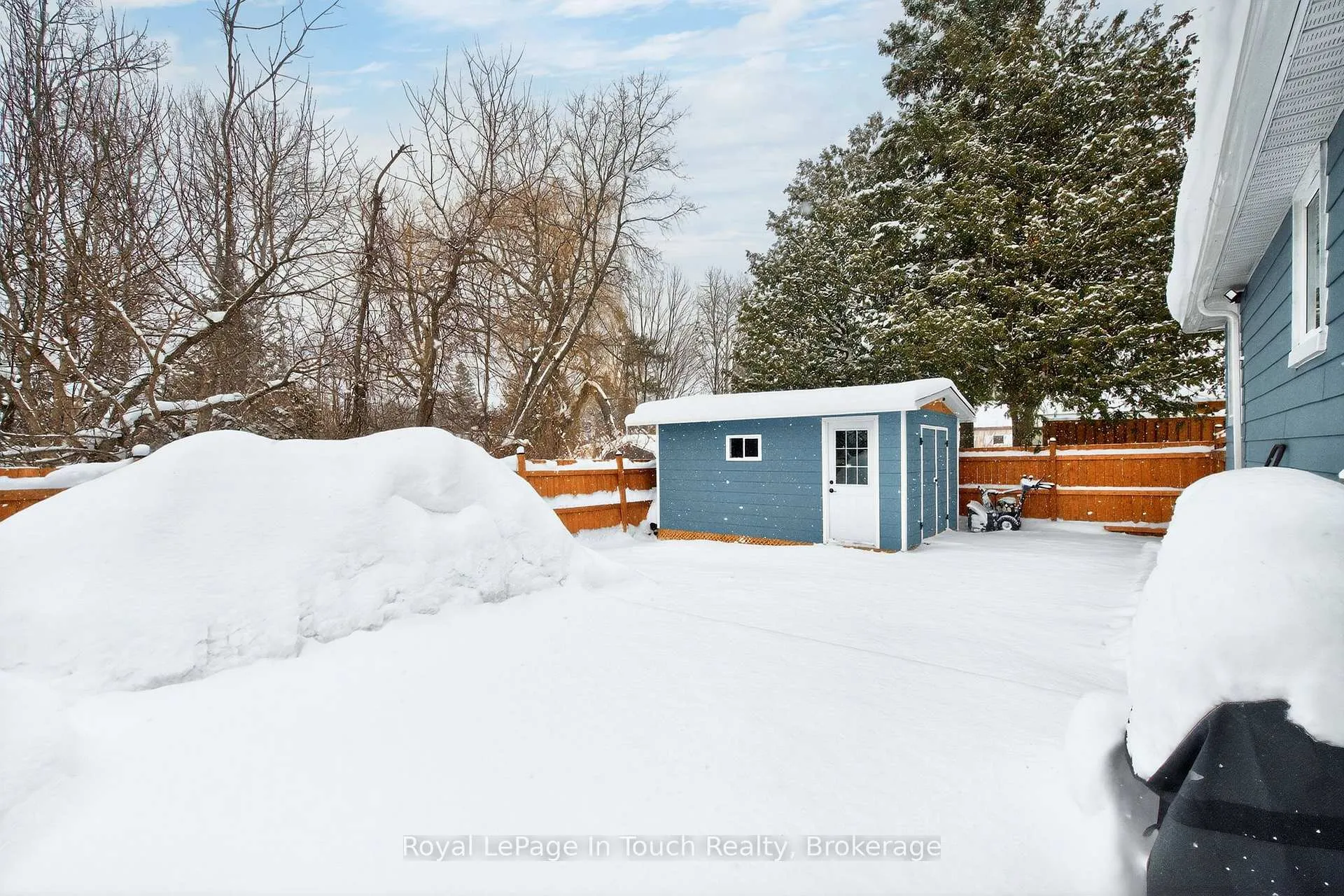 Photo 25 of 129 First Avenue, Tay, Port McNicoll — HOMEH