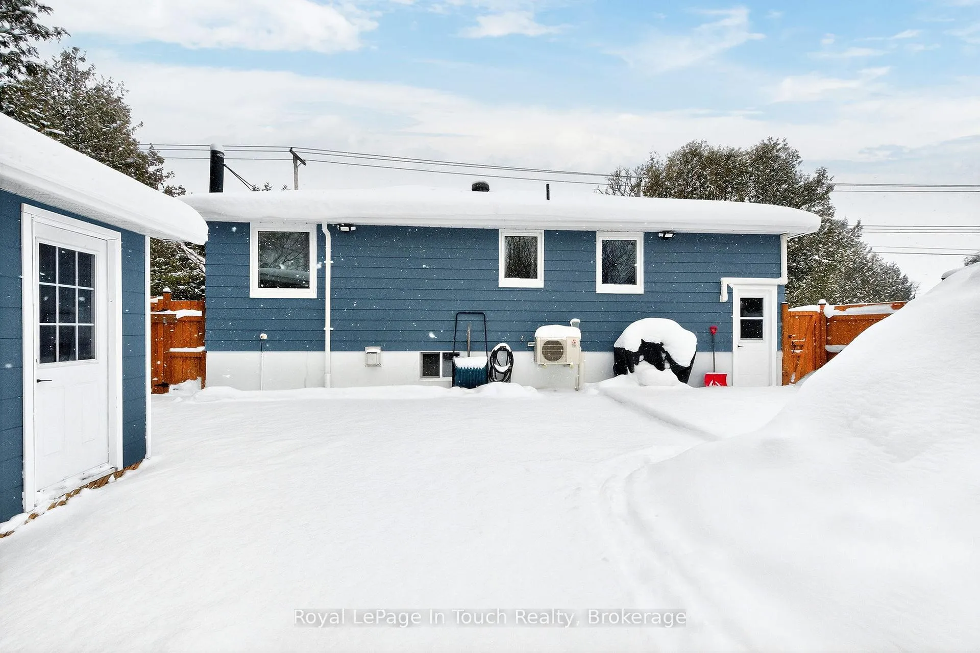 Photo 26 of 129 First Avenue, Tay, Port McNicoll — HOMEH