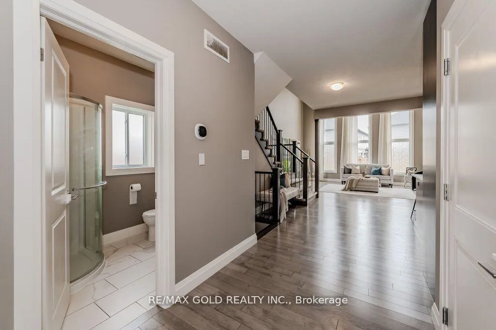 Photo 5 of 913 River Ridge Court, Kitchener — HOMEH