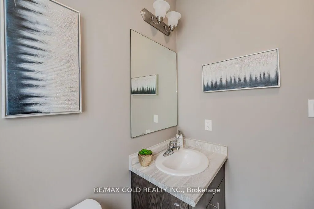 Photo 6 of 913 River Ridge Court, Kitchener — HOMEH