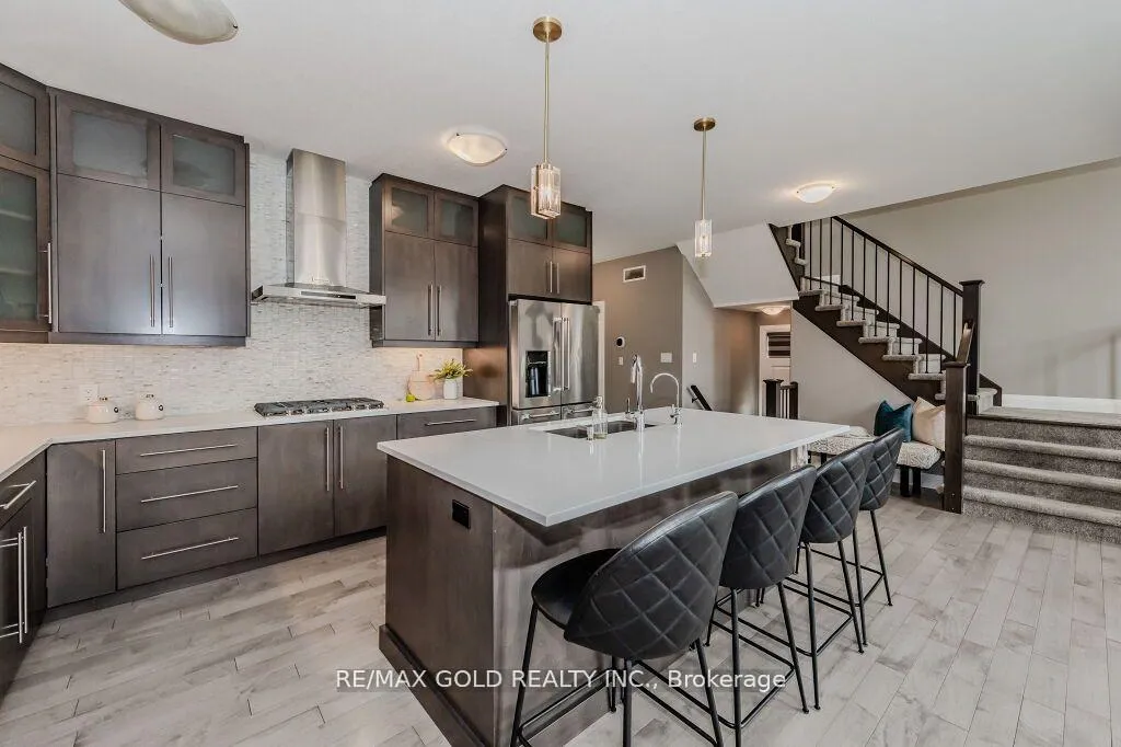 Photo 9 of 913 River Ridge Court, Kitchener — HOMEH