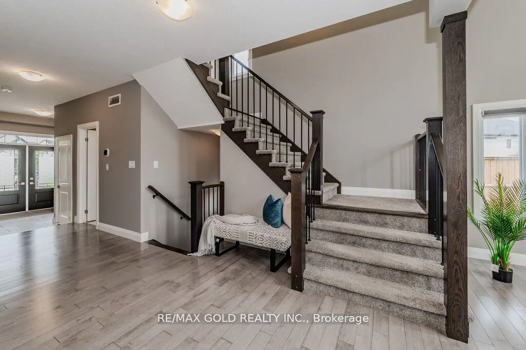 Photo 11 of 913 River Ridge Court, Kitchener — HOMEH