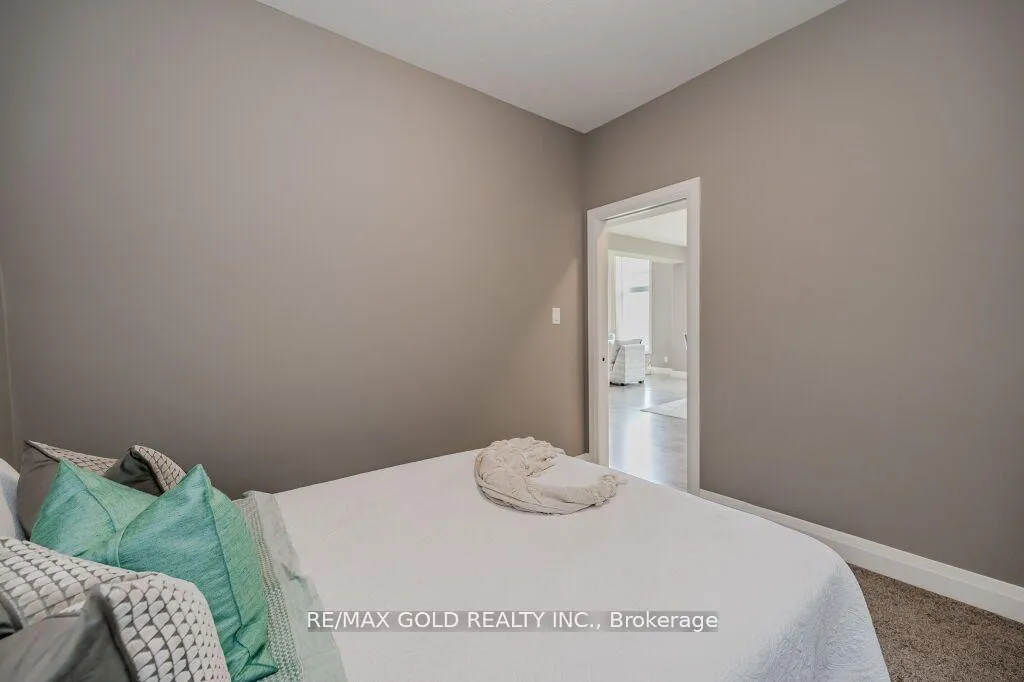 Photo 17 of 913 River Ridge Court, Kitchener — HOMEH