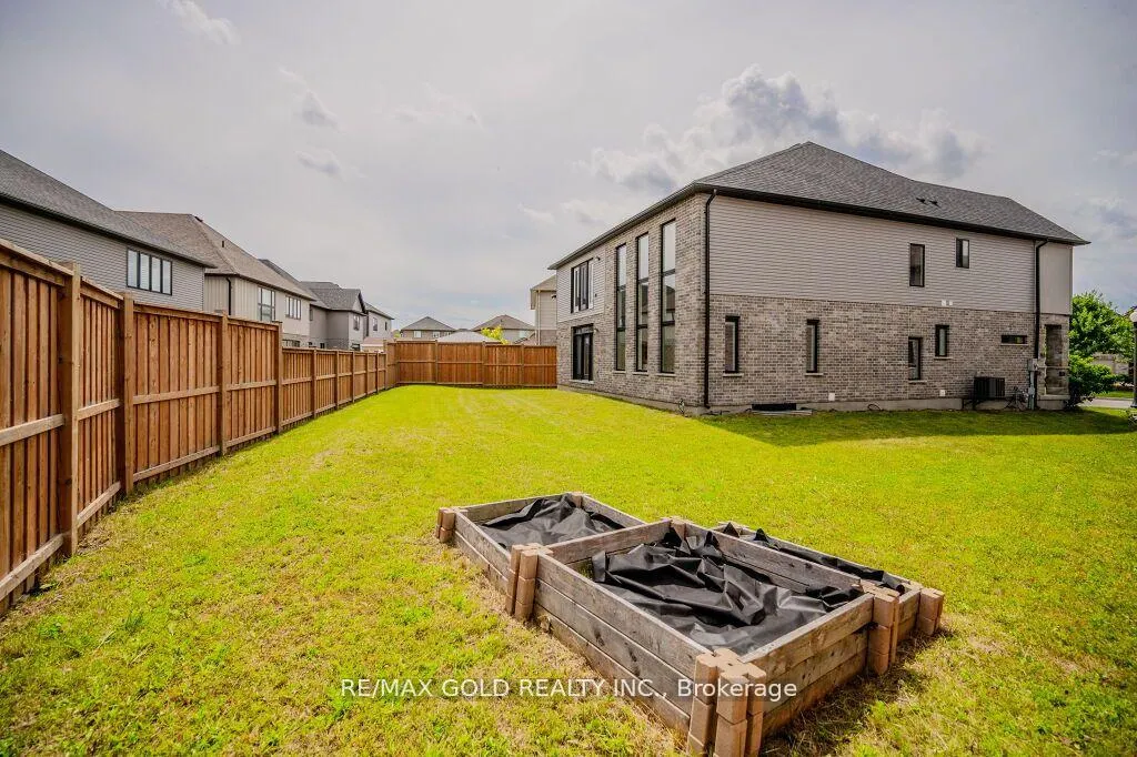 Photo 37 of 913 River Ridge Court, Kitchener — HOMEH