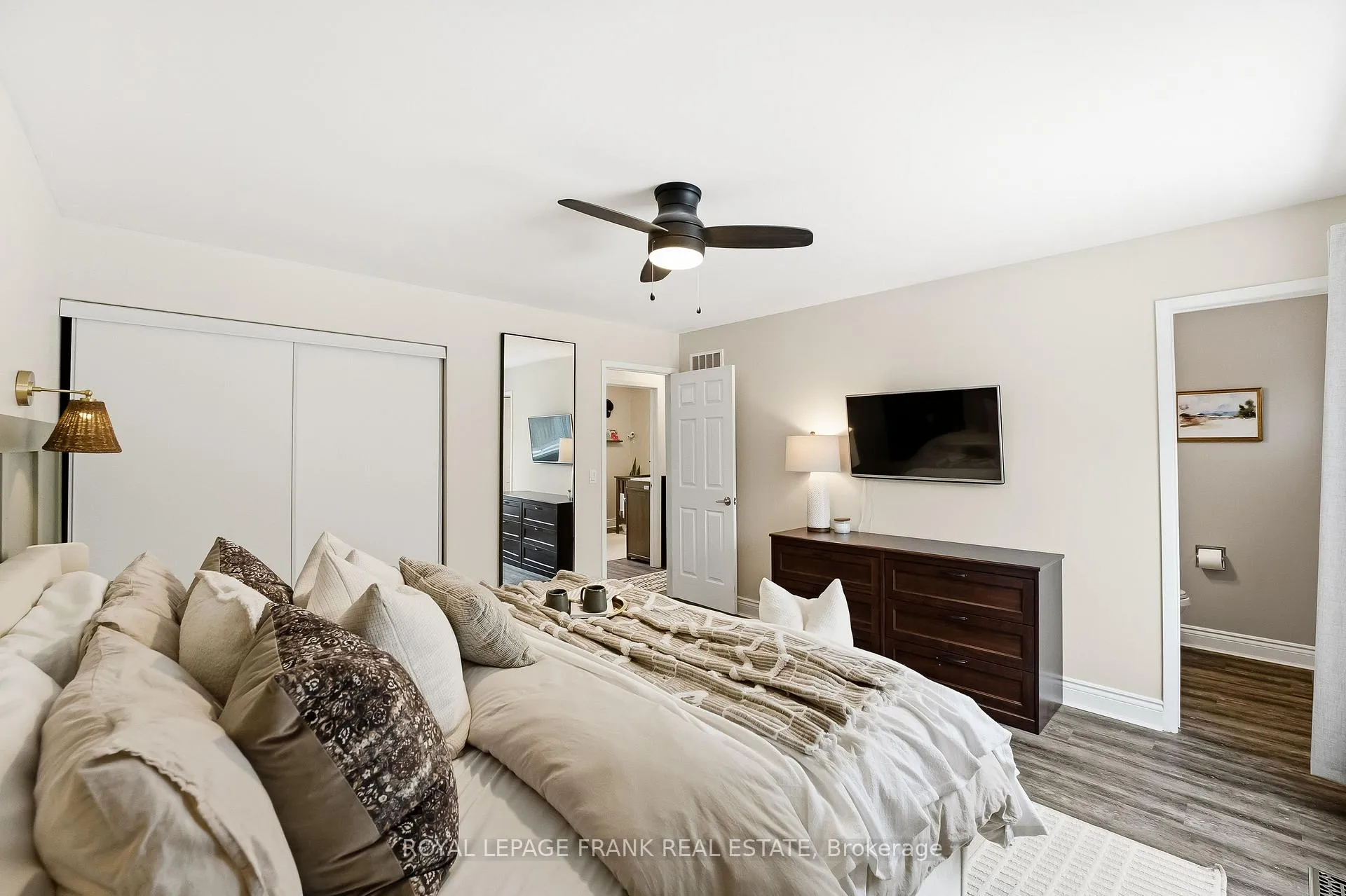 Photo 23 of 72 Lowder Place, Whitby, Blue Grass Meadows — HOMEH