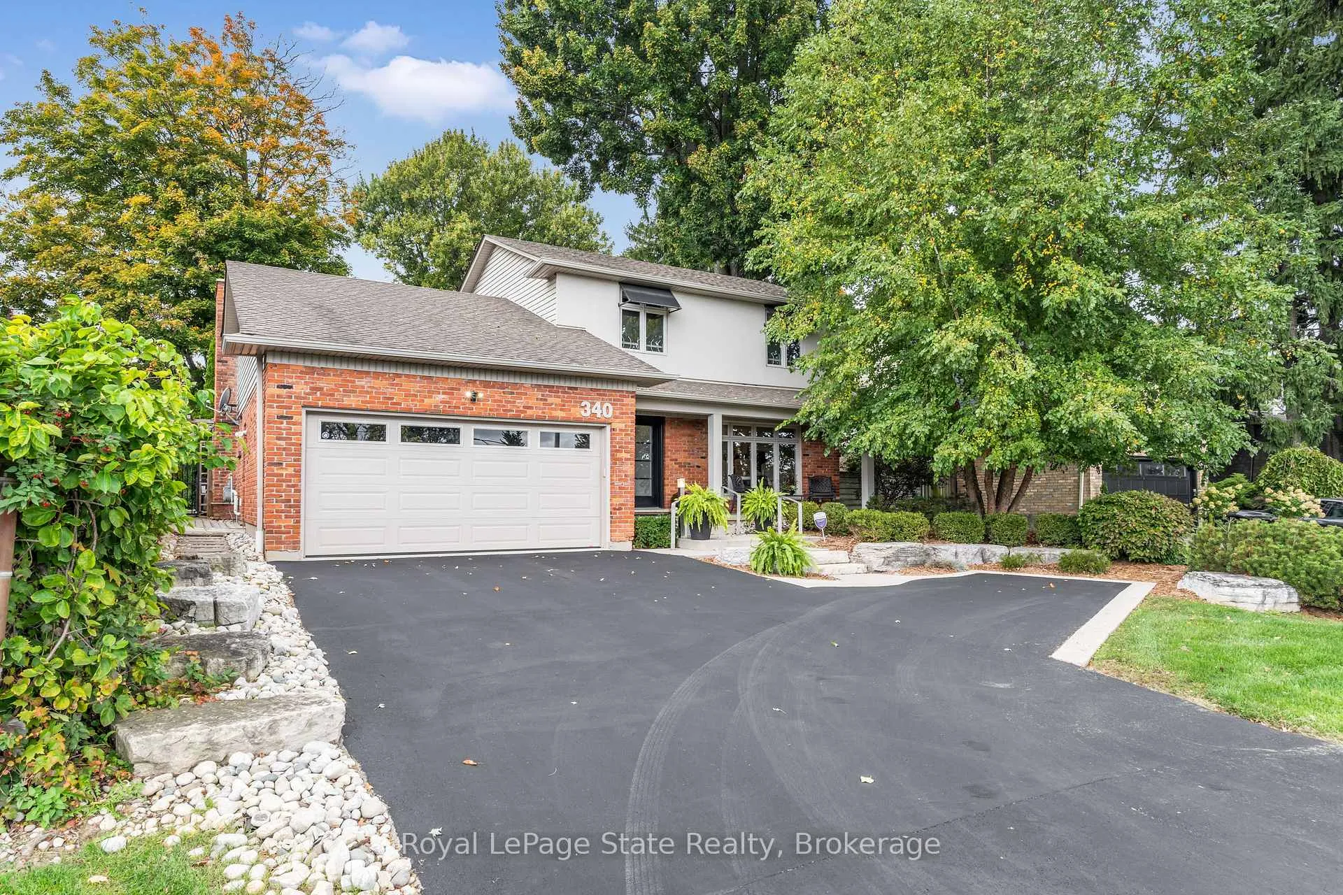 Photo 2 of 340 Southcote Road, Hamilton, Ancaster — HOMEH