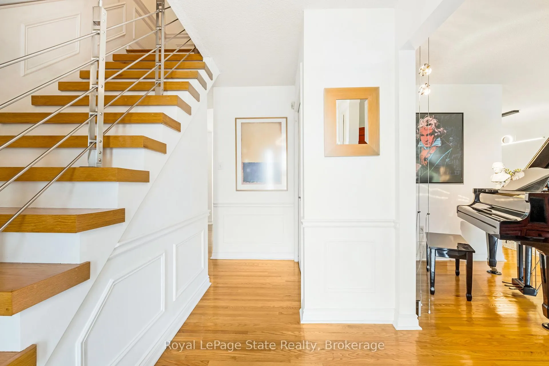 Photo 7 of 340 Southcote Road, Hamilton, Ancaster — HOMEH
