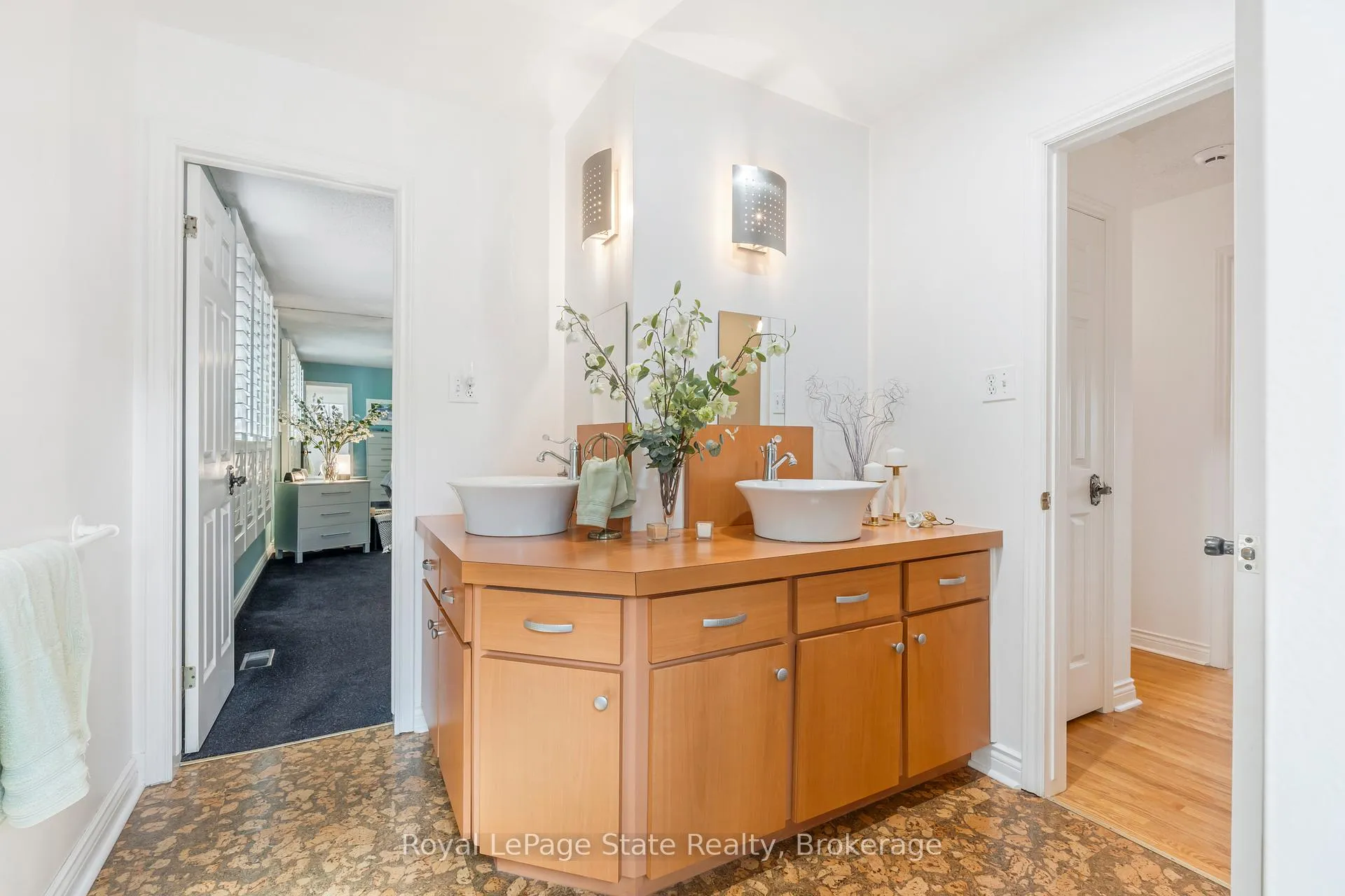 Photo 25 of 340 Southcote Road, Hamilton, Ancaster — HOMEH