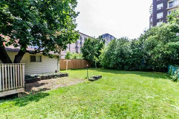 Photo 2 of 273 Sunview Street, Waterloo — HOMEH