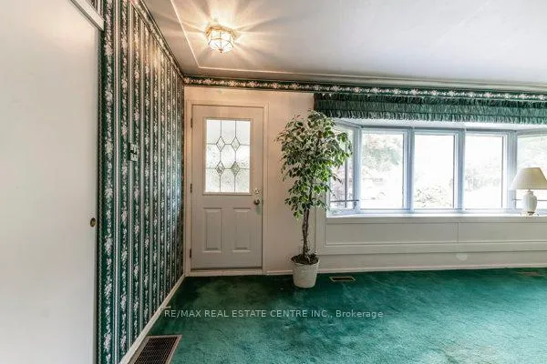 Photo 6 of 273 Sunview Street, Waterloo — HOMEH