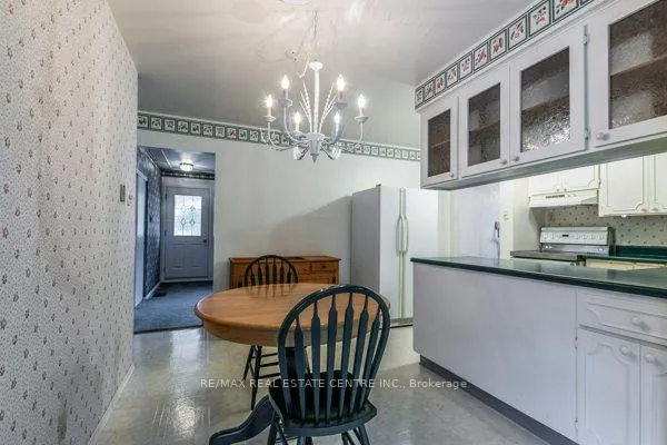 Photo 9 of 273 Sunview Street, Waterloo — HOMEH