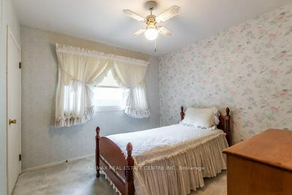 Photo 14 of 273 Sunview Street, Waterloo — HOMEH