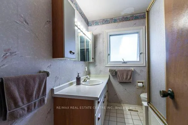 Photo 15 of 273 Sunview Street, Waterloo — HOMEH