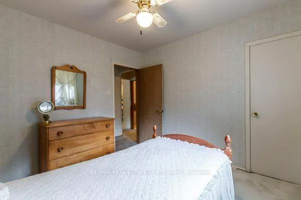Photo 19 of 273 Sunview Street, Waterloo — HOMEH