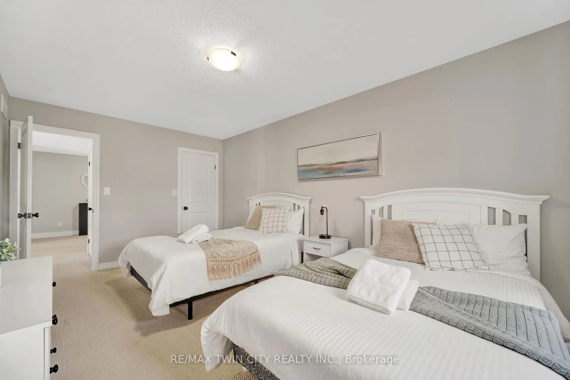 Photo 27 of 900 Steepleridge Court, Kitchener — HOMEH