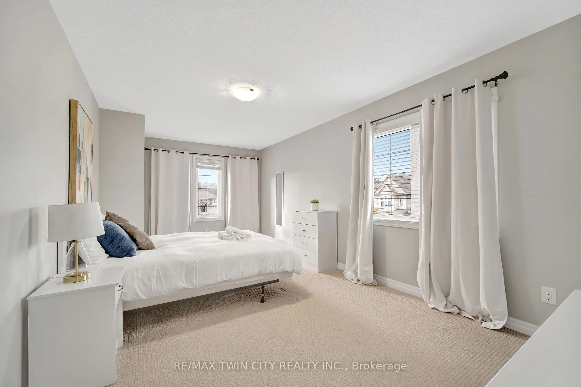 Photo 29 of 900 Steepleridge Court, Kitchener — HOMEH