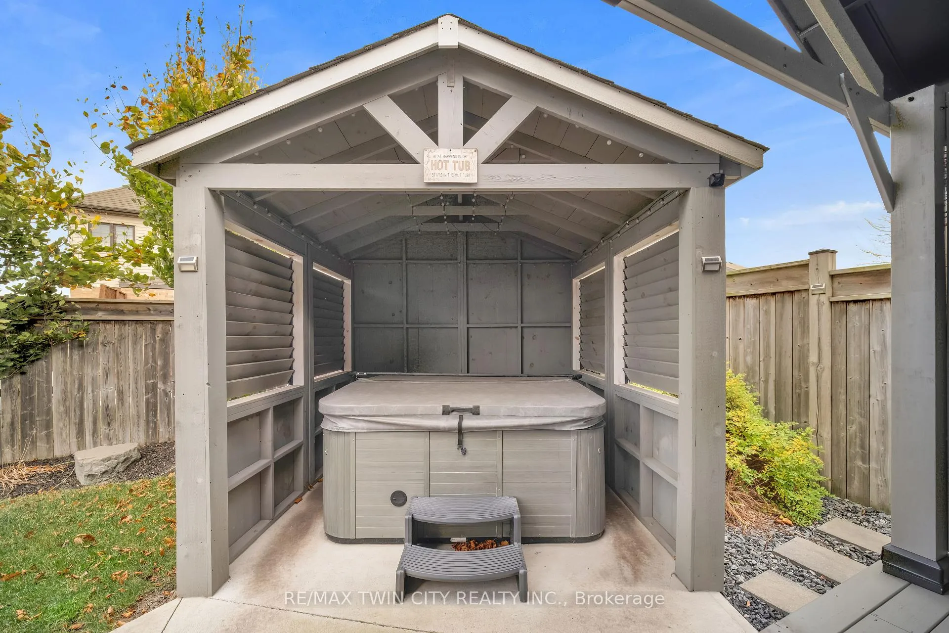 Photo 36 of 900 Steepleridge Court, Kitchener — HOMEH