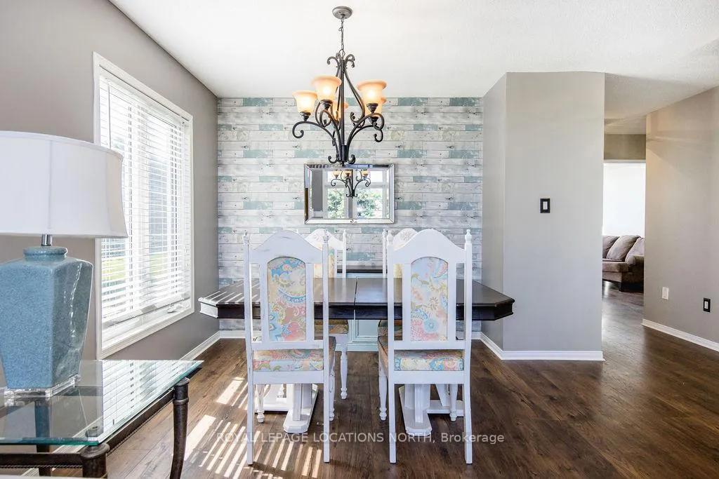 Photo 8 of 14 Cranberry Heights, Wasaga Beach — HOMEH