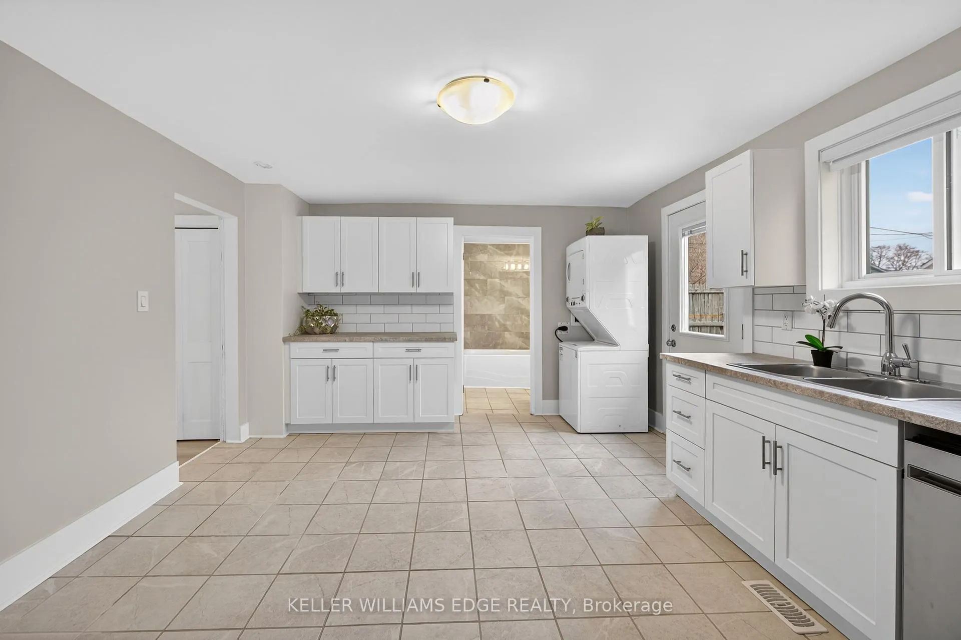 Photo 14 of 56 Division Street, St. Catharines, E. Chester — HOMEH