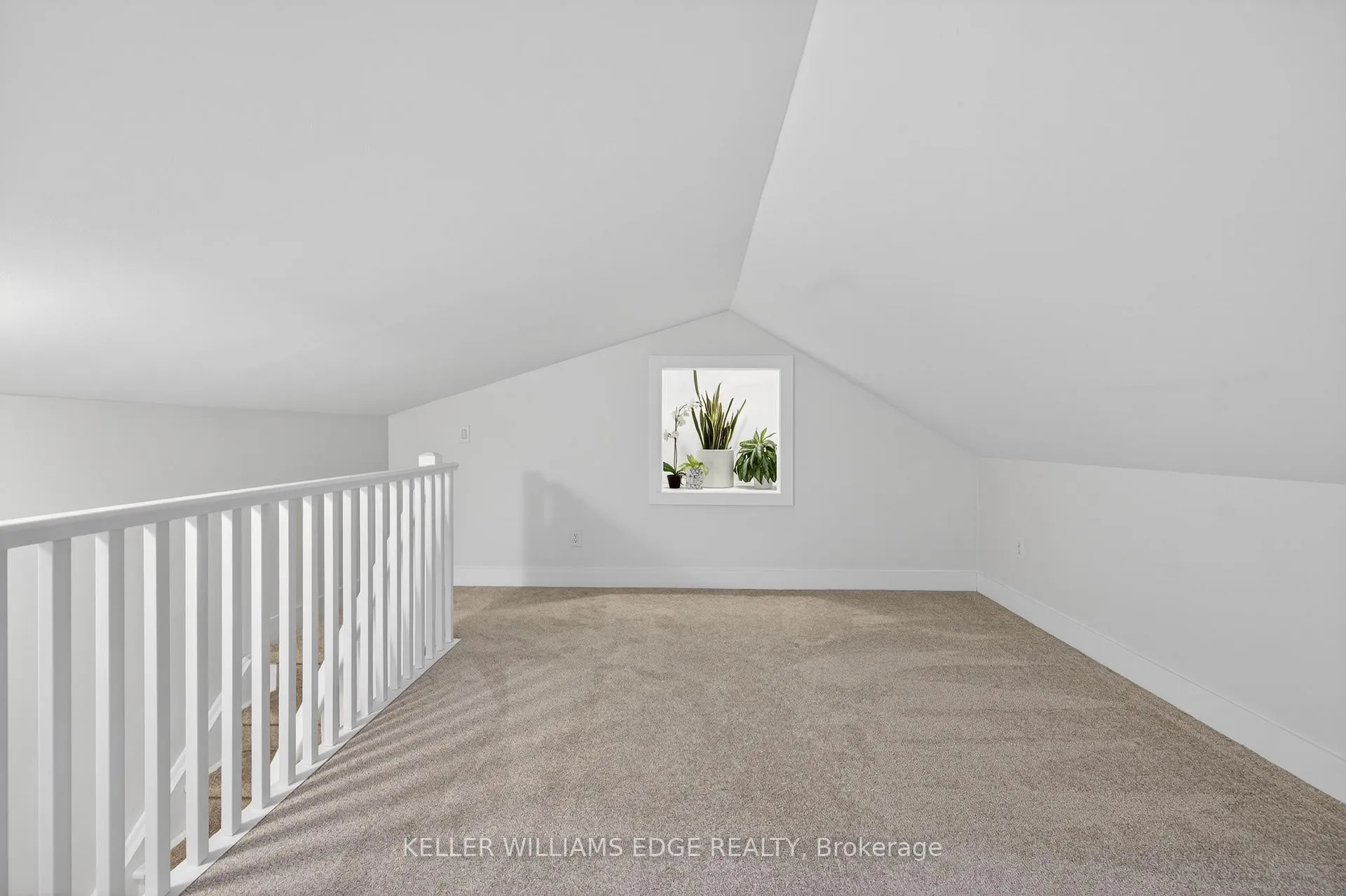 Photo 25 of 56 Division Street, St. Catharines, E. Chester — HOMEH
