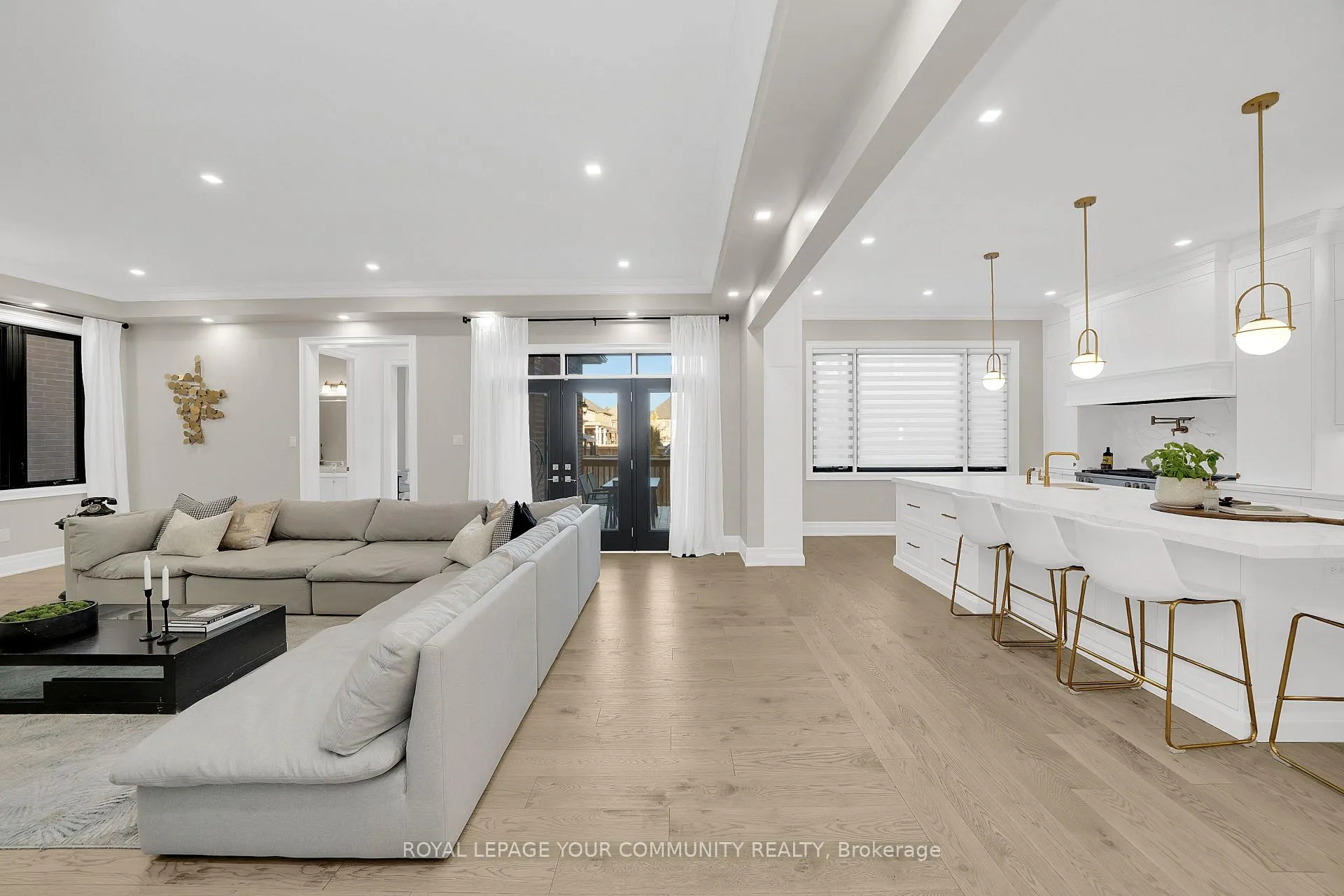 Photo 8 of 64 Deerhaven Crescent, Vaughan, Vellore Village — HOMEH