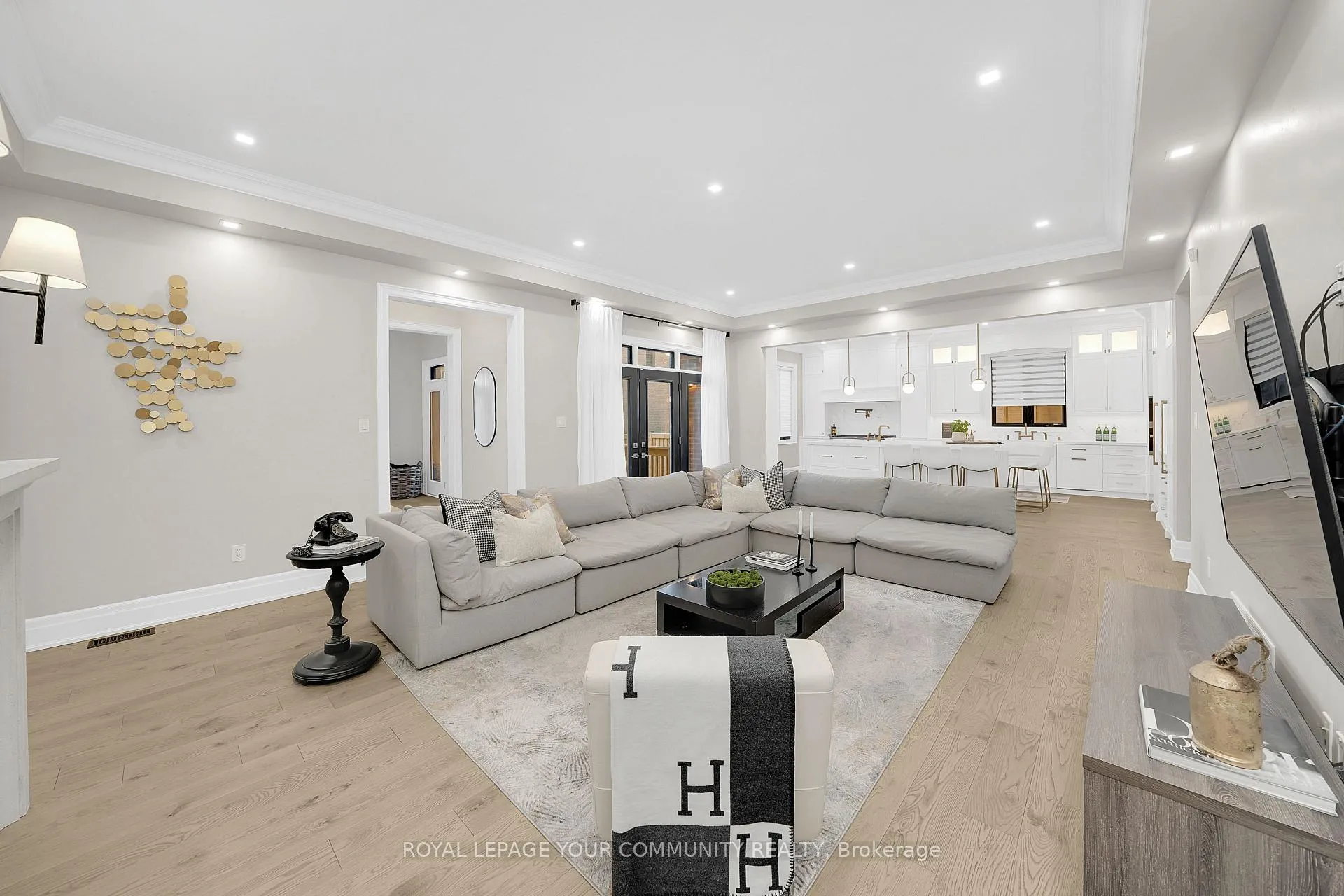 Photo 18 of 64 Deerhaven Crescent, Vaughan, Vellore Village — HOMEH