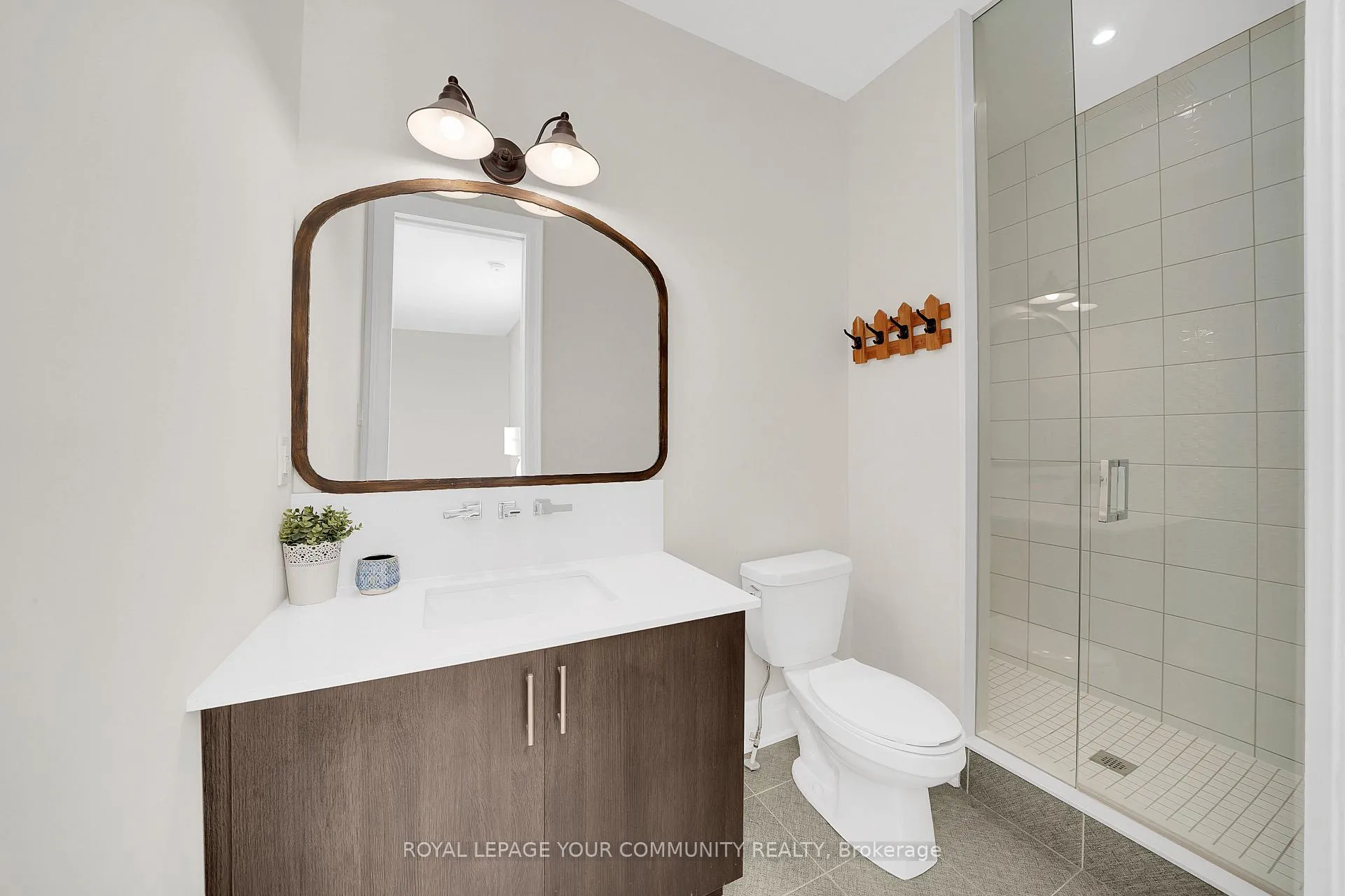 Photo 33 of 64 Deerhaven Crescent, Vaughan, Vellore Village — HOMEH