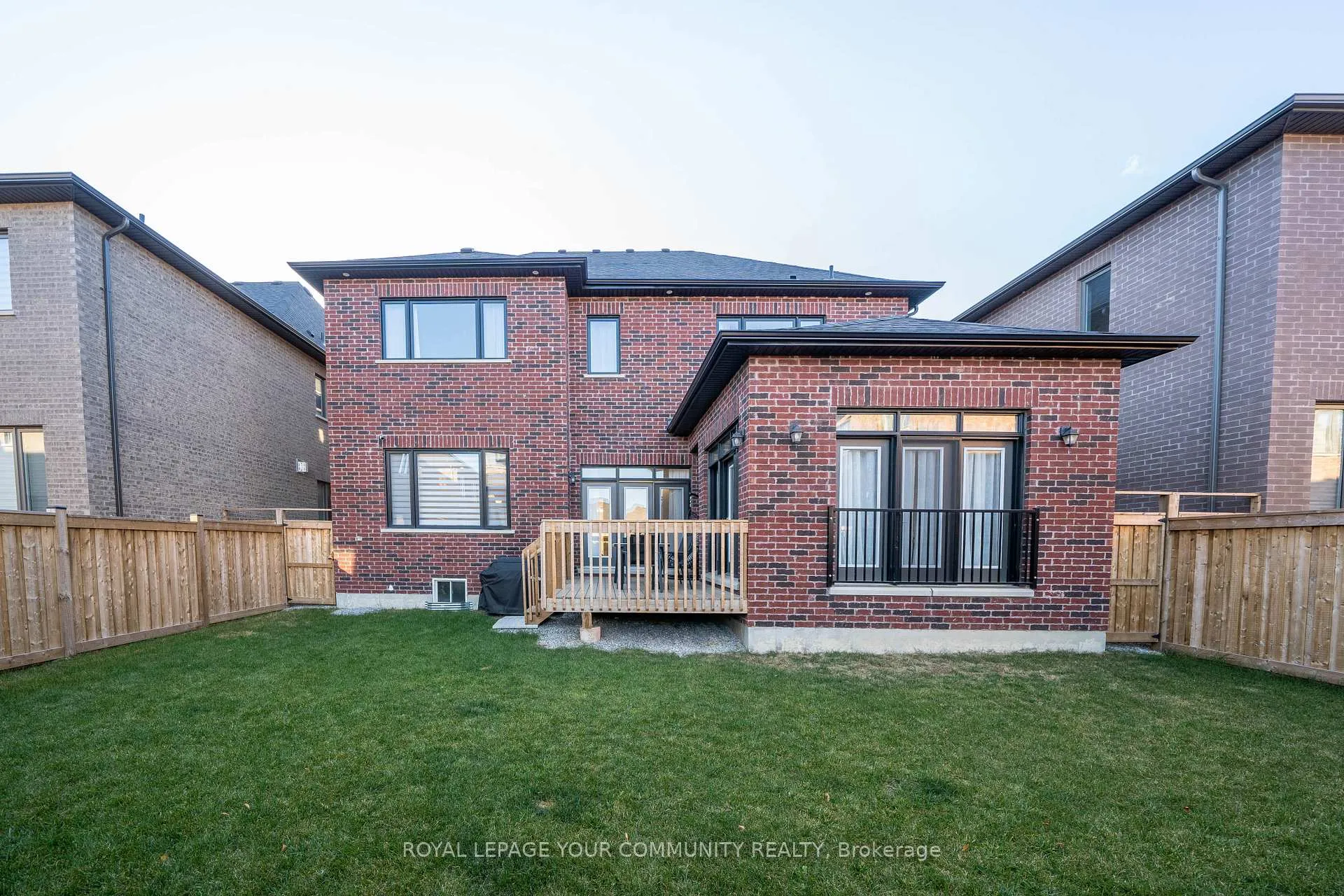 Photo 37 of 64 Deerhaven Crescent, Vaughan, Vellore Village — HOMEH