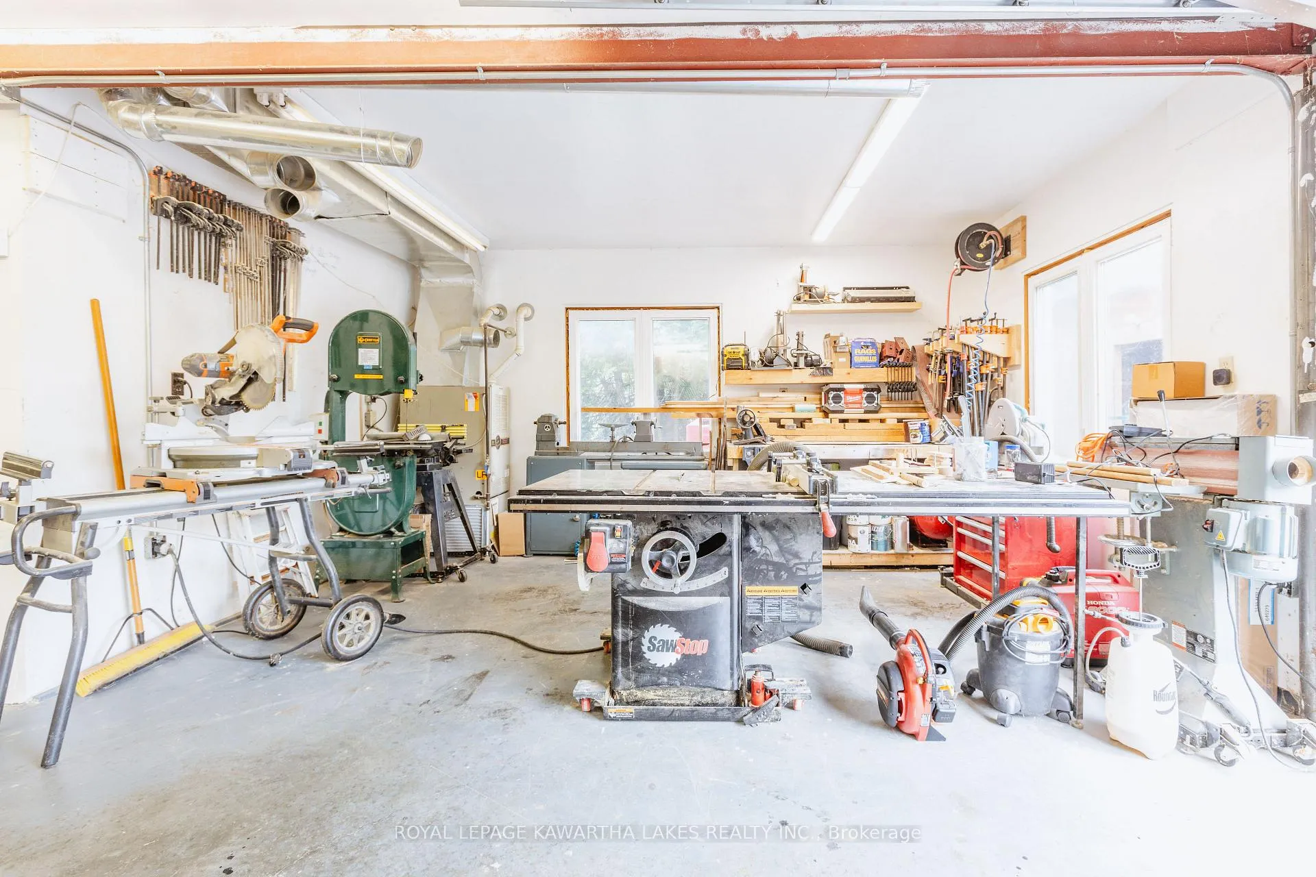 Photo 29 of 17 Minonen Road, Georgina, Baldwin — HOMEH