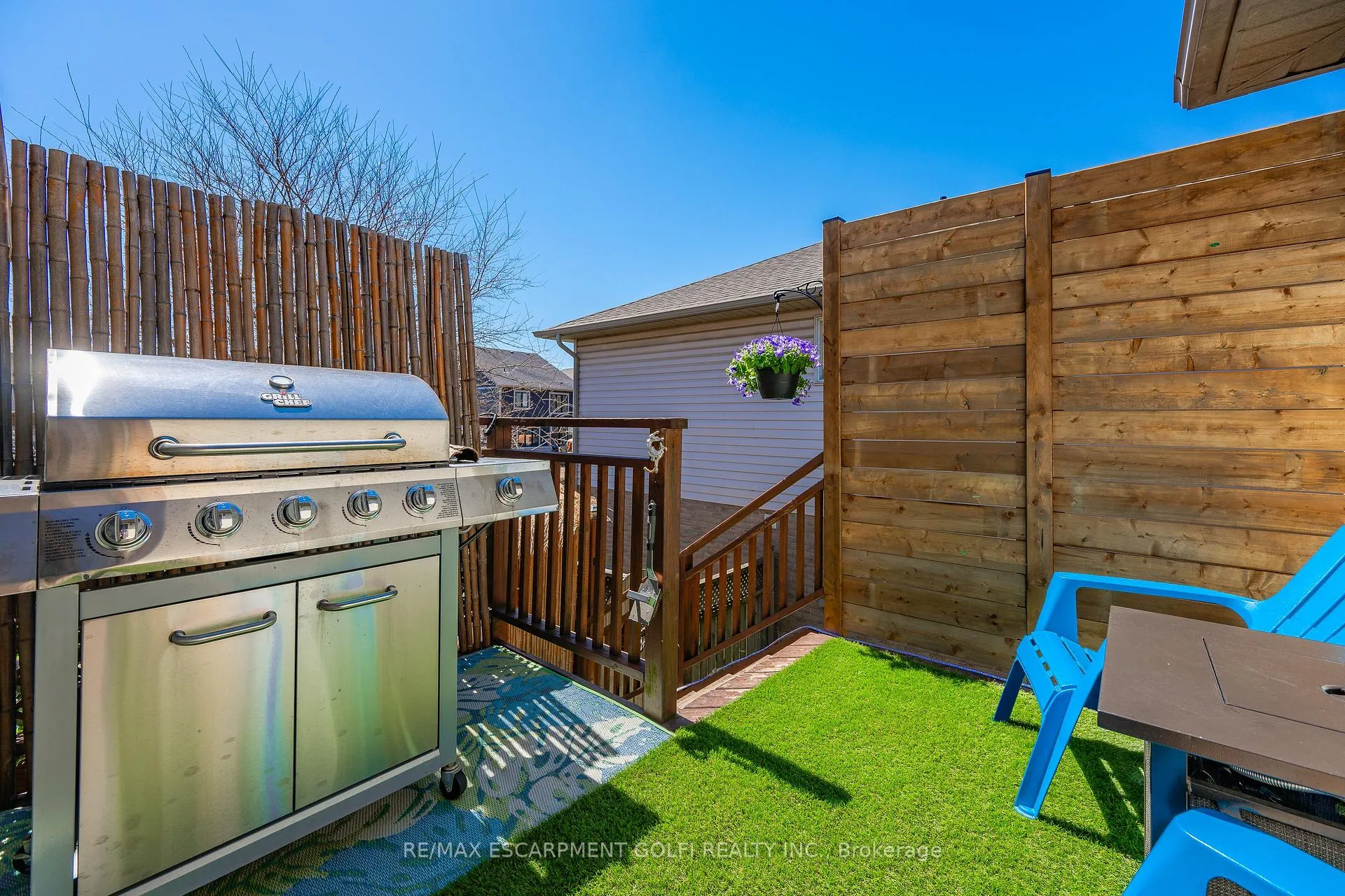 Photo 31 of 39 Spitfire Drive, Hamilton, Mount Hope — HOMEH