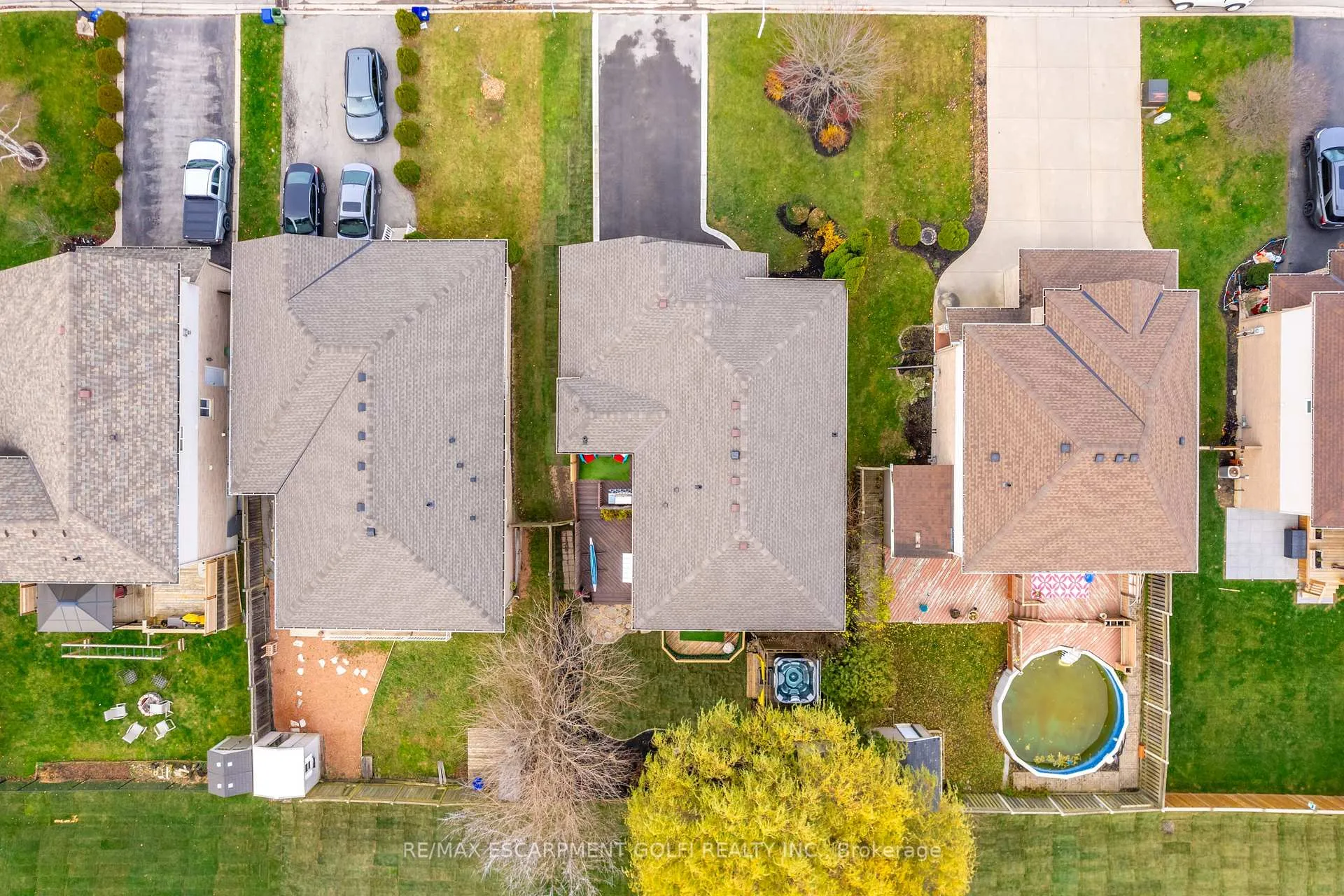 Photo 37 of 39 Spitfire Drive, Hamilton, Mount Hope — HOMEH