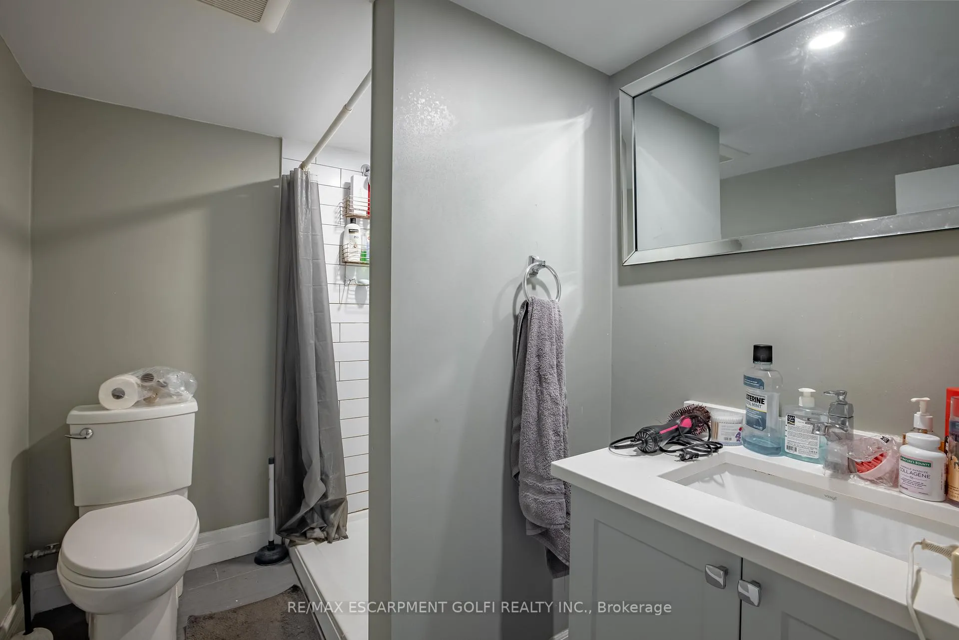 Photo 28 of 86 Whitney Avenue, Hamilton, Ainslie Wood — HOMEH