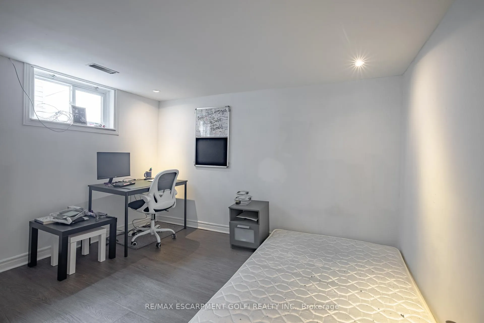 Photo 29 of 86 Whitney Avenue, Hamilton, Ainslie Wood — HOMEH